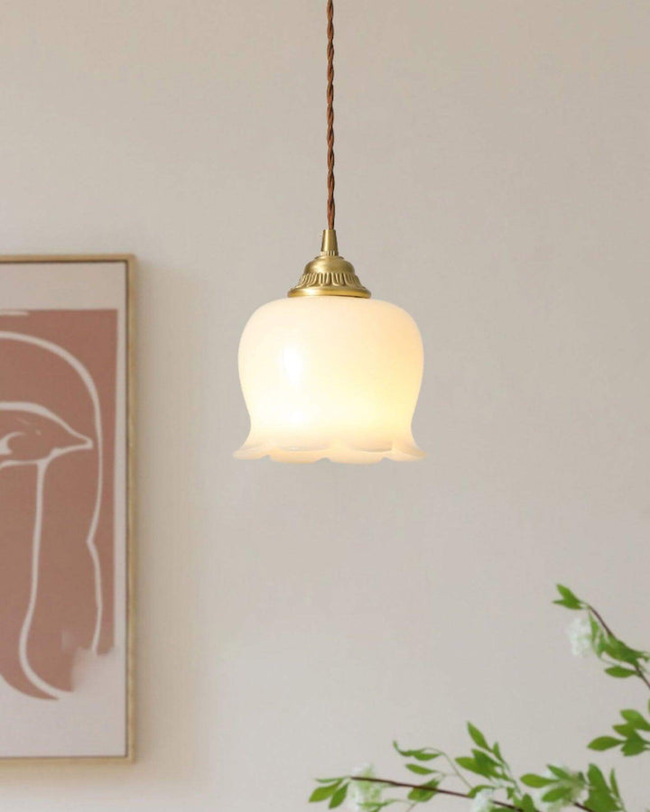 Wisząca lampa Konwalia i jej miękkie światło