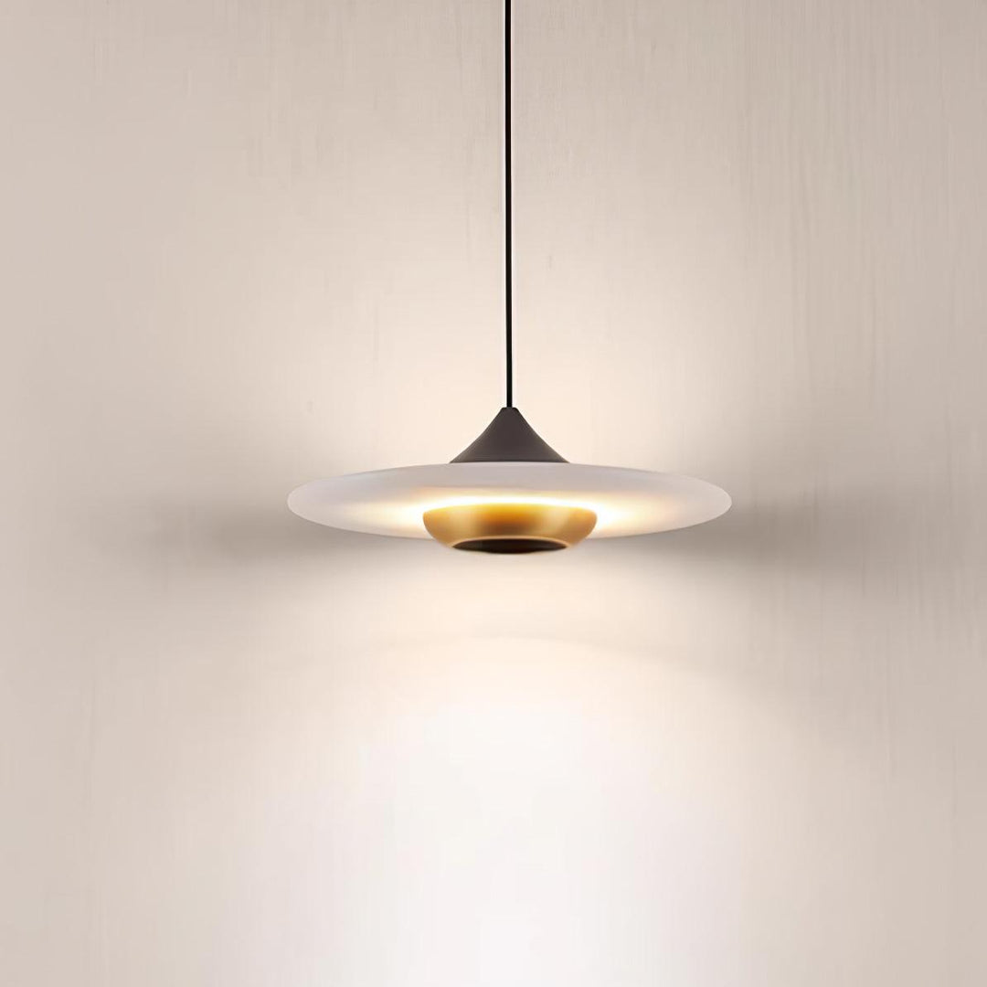 Nowoczesna Lampa Wisząca Marmurowa – Design Wnętrza