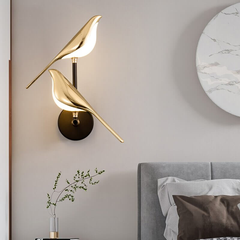 Lampa ścienna Mrbird™ z unikalnym motywem ptaka, do sypialni