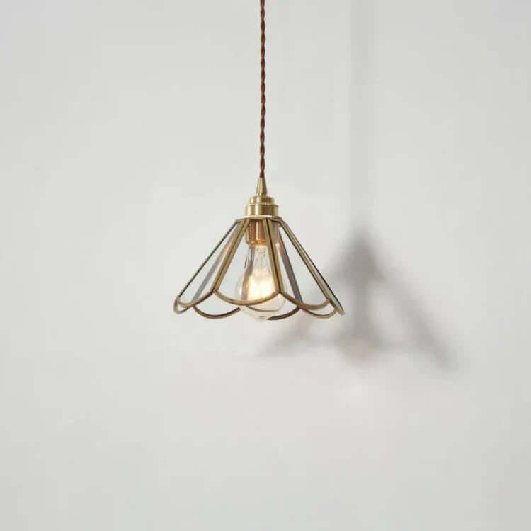 Szklana lampa wisząca mosiężna - Eleganckie oświetlenie