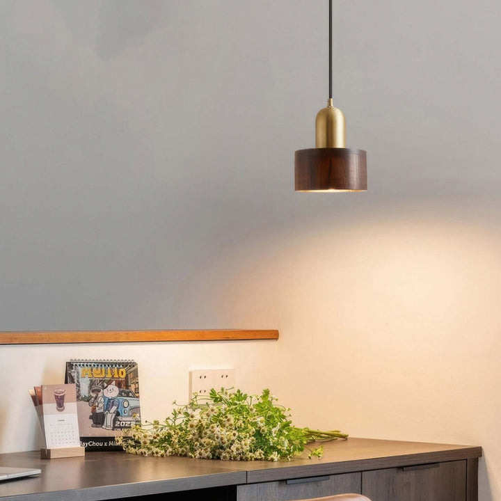 Lampa Wisząca w Kształcie Cylindra z Akcentem Japońskiego Designu