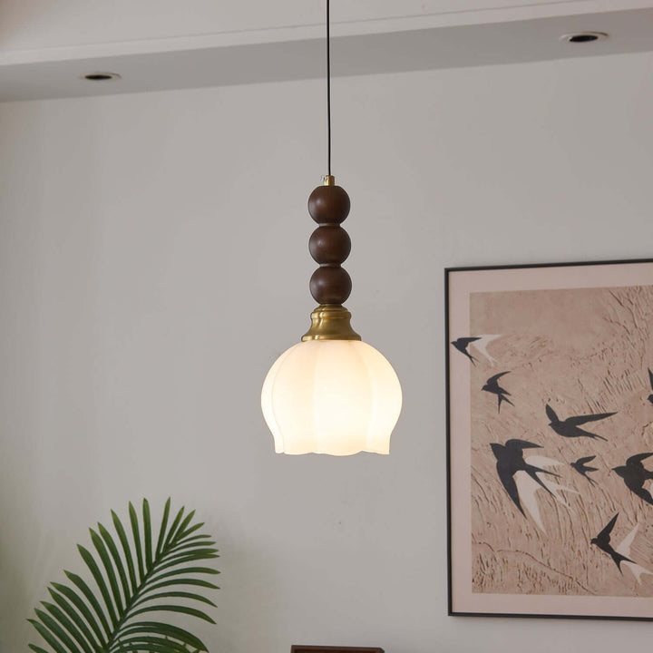 Elegancka szklana, drewniana i metalowa lampa wisząca