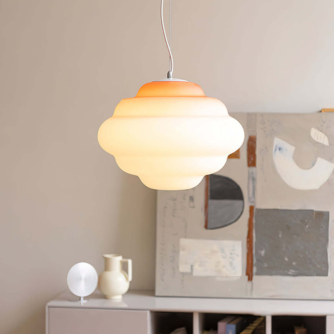 Lampa wisząca w kształcie chmury z efektem gradientu