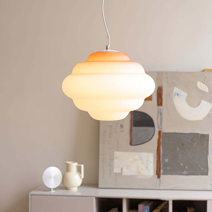 Lampa wisząca w kształcie chmury z efektem gradientu