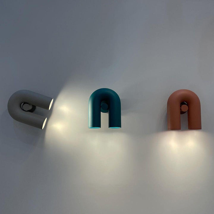 Designerska lampa ścienna do salonu