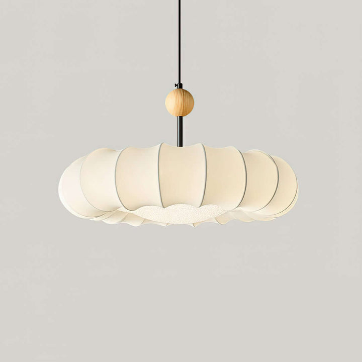 Lampa wisząca Winnie Veil z włączonym światłem otoczenia