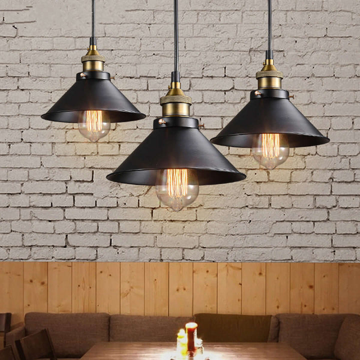 Mosiężna stożkowa lampa wisząca