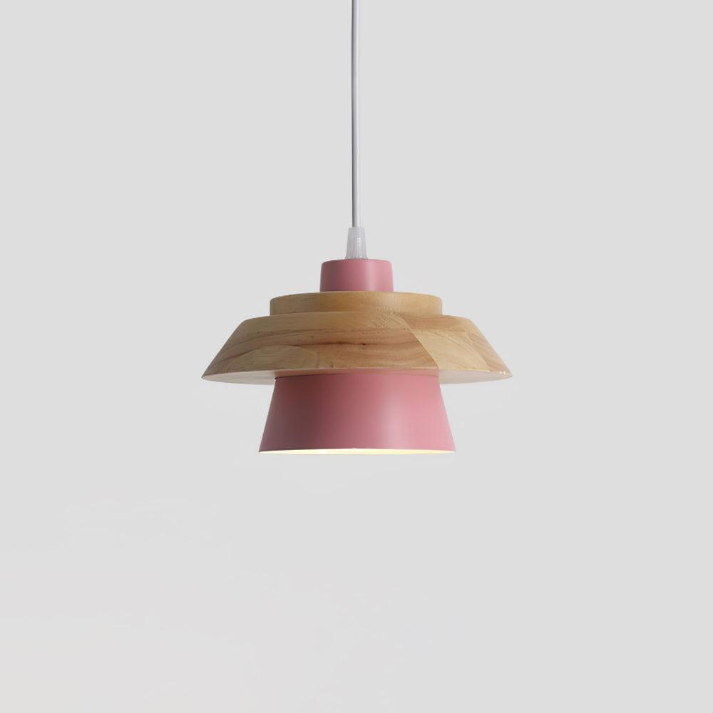 Biała drewniana lampa wisząca z kamieniem w minimalistycznym wnętrzu
