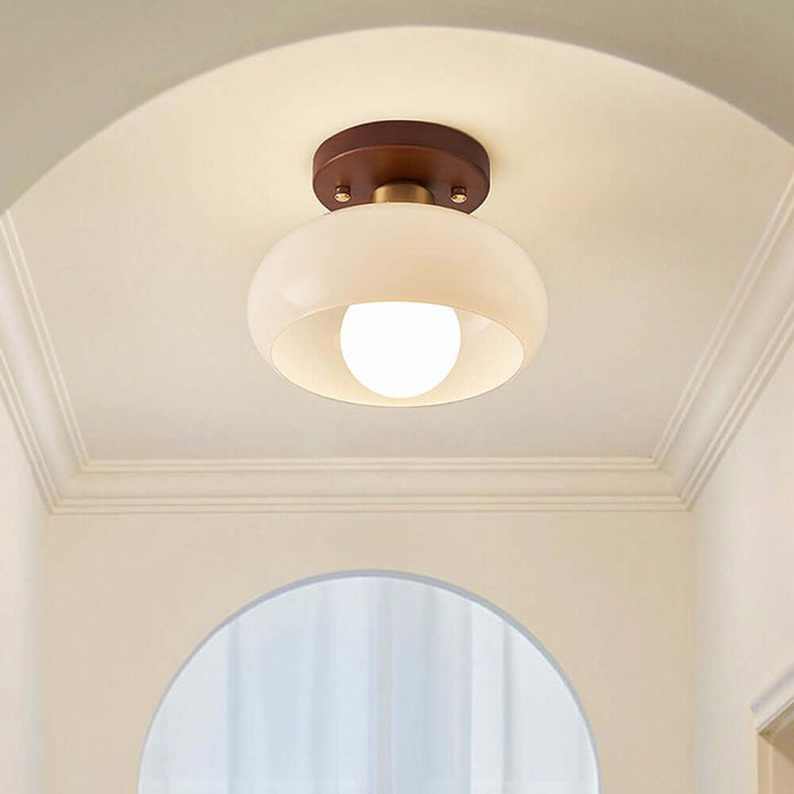 Biała Lampa Sufitowa Vintage na Mały Korytarz