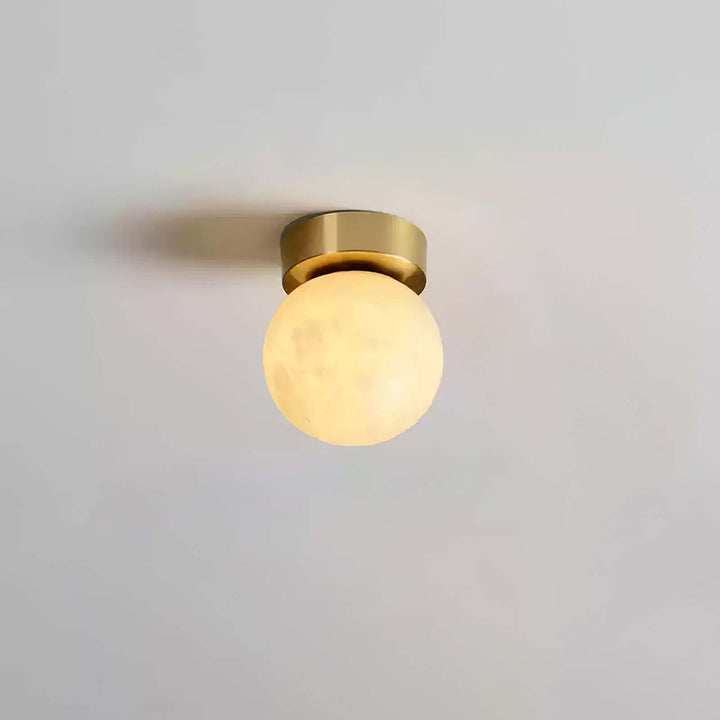 Lampa sufitowa z alabastru z perspektywy
