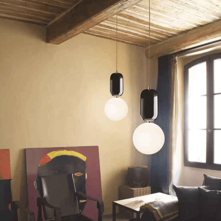 Nowoczesna lampa wisząca w kształcie kuli