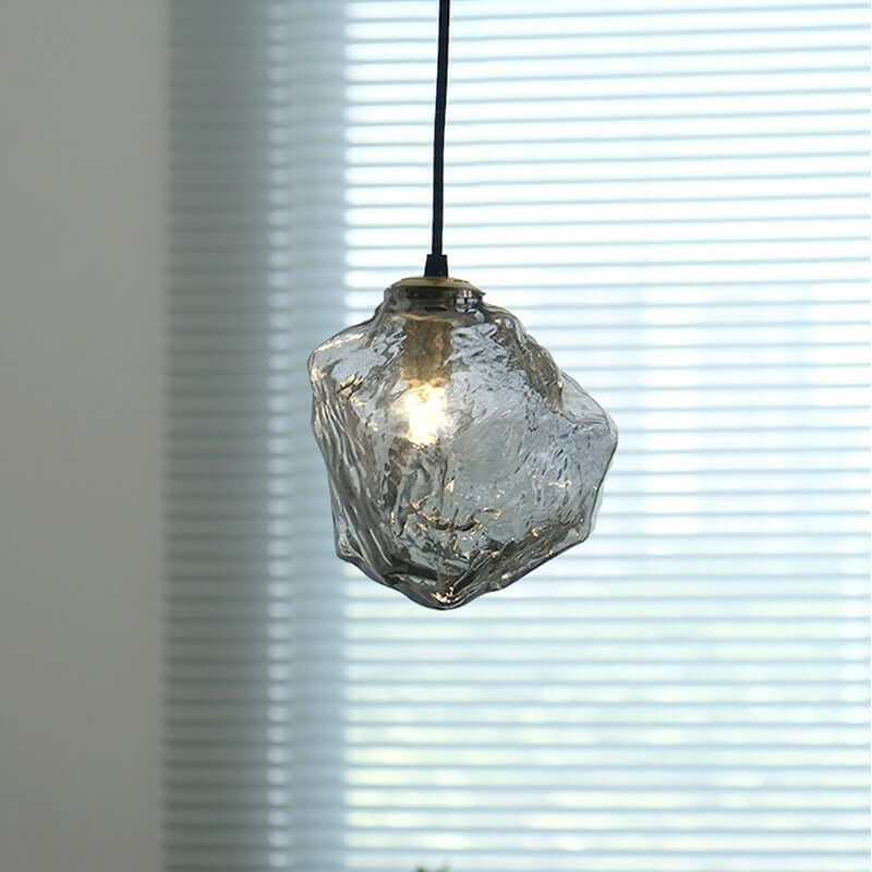 Lampa wisząca z bursztynowego szkła