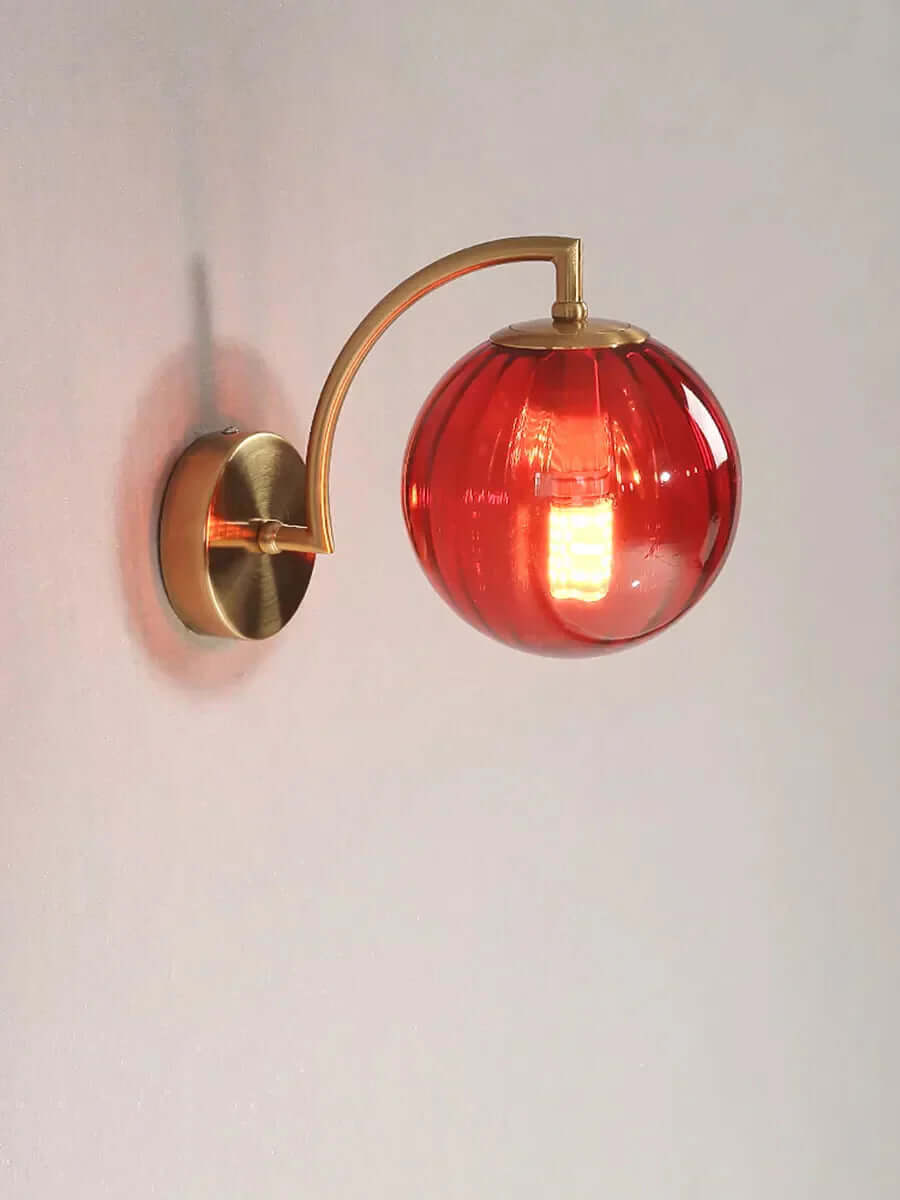 Szklany kinkiet ścienny LED z designem żyrandola