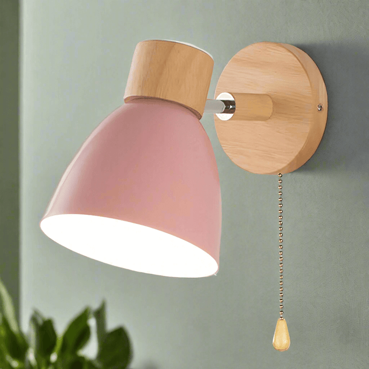 Lampa ścienna w kolorze żółtym, idealna do salonu lub sypialni