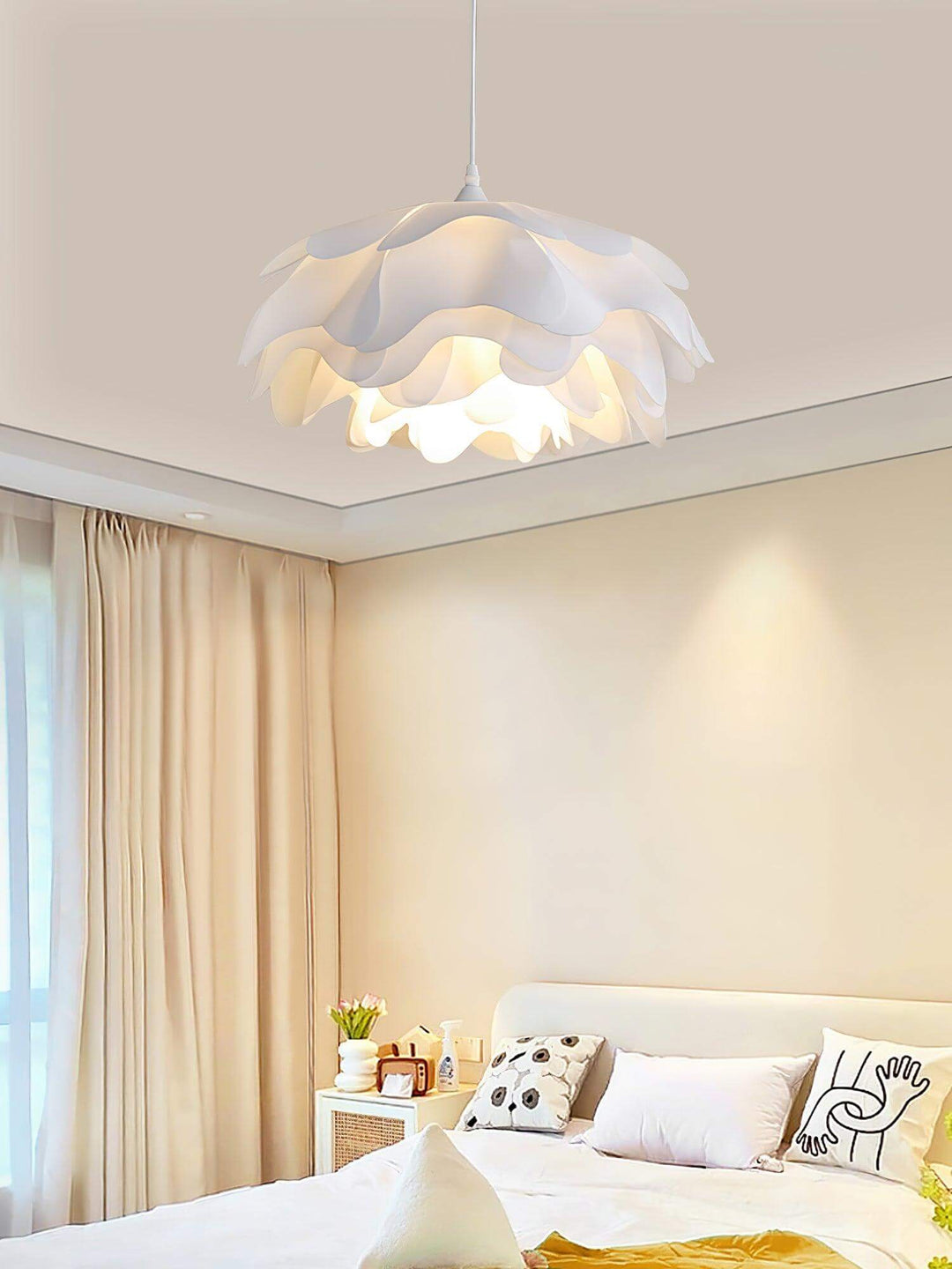 Lampa wisząca kwiatowa, biała, designerska