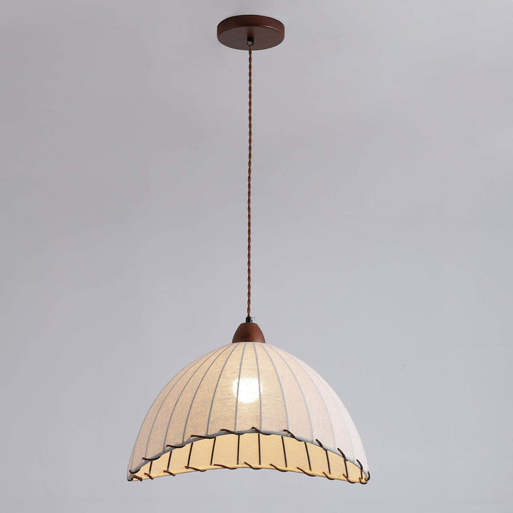 Elegancka lampa wisząca z drewna i tkaniny - designerskie oświetlenie