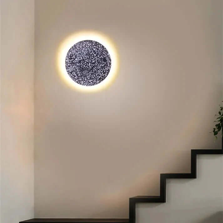 Nordycka, prosta lampa ścienna do korytarza, na schody, lub taras