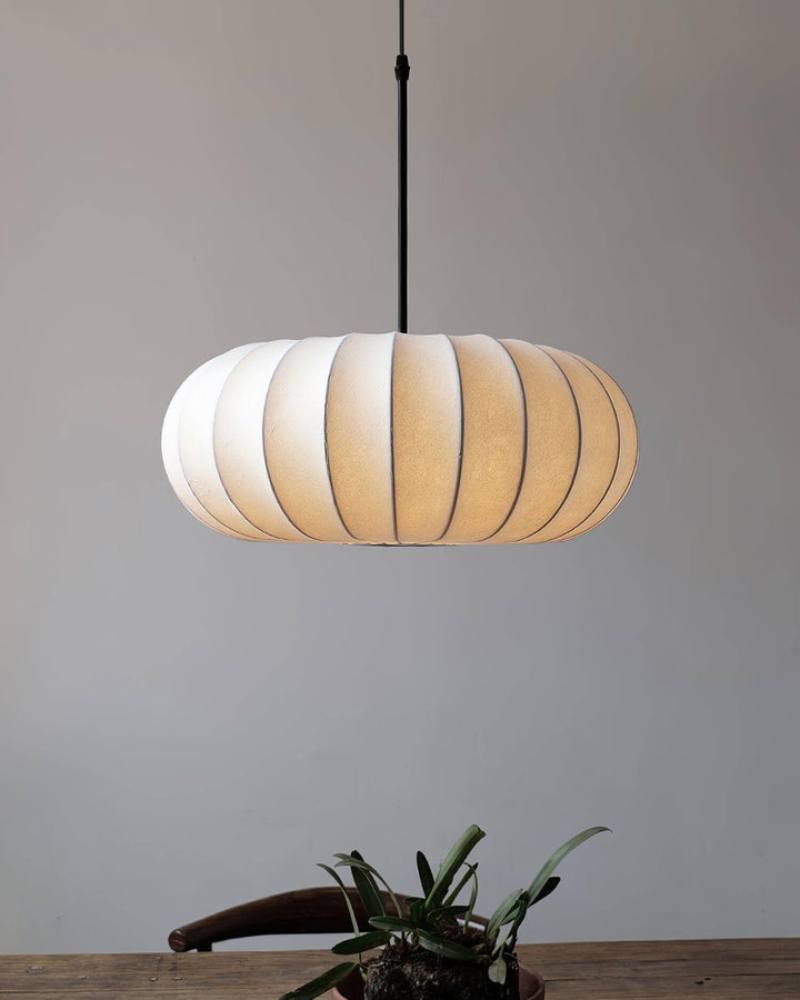 Ujęcie z bliska tkaniny lampy wiszącej