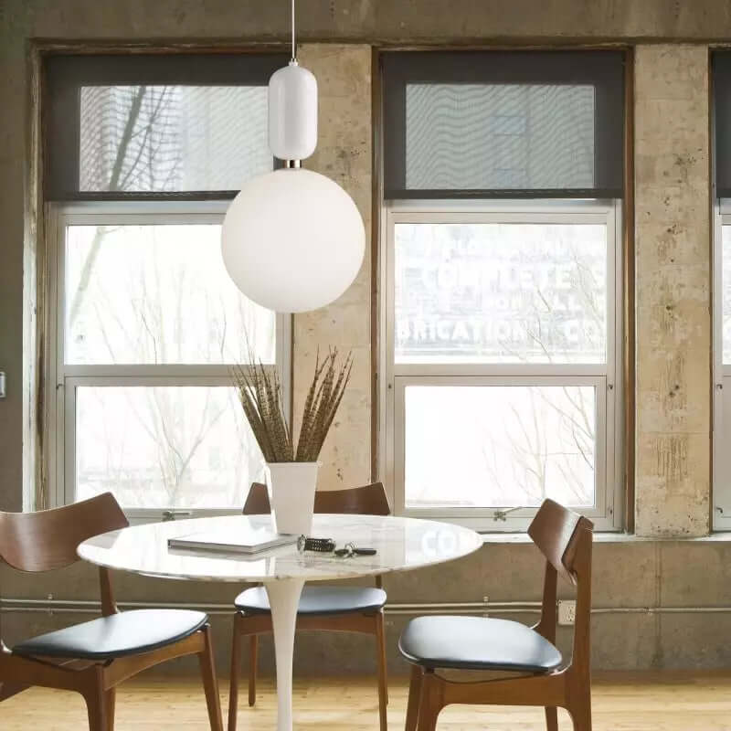 Lampa sufitowa kulista czarna