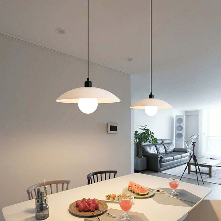 Minimalistyczna Lampa Wisząca z Białego Hartowanego Szkła