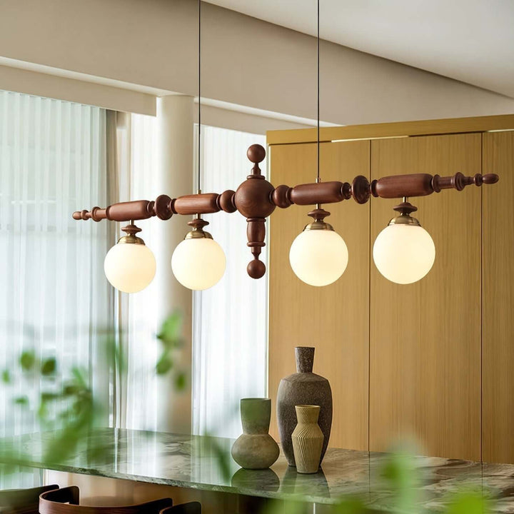 Nowoczesny drewniany żyrandol Cambridge z kulami szklanymi