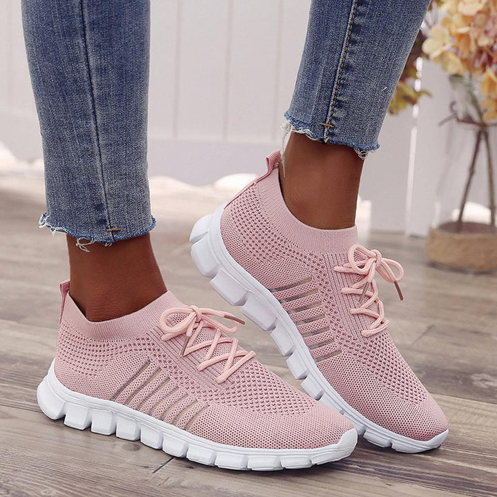 Damskie buty ortopedyczne, nowoczesny design, oddychający szary materiał, wkładka ortopedyczna dla optymalnego komfortu i wsparcia.