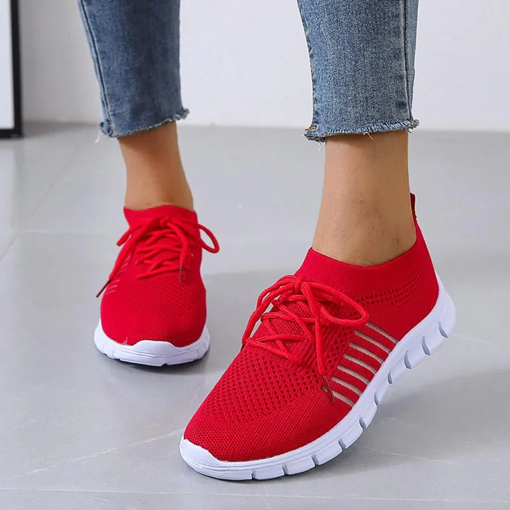 Damskie buty ortopedyczne, nowoczesny design, oddychający szary materiał, wkładka ortopedyczna dla optymalnego komfortu i wsparcia.