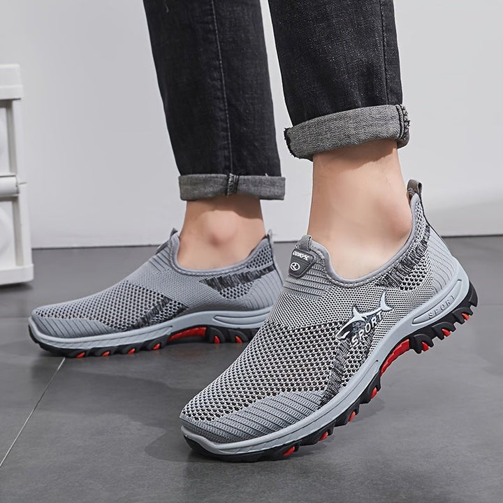 Lekkie męskie buty slip-on, oddychająca siateczka, antypoślizgowa podeszwa, idealne do chodzenia po mieście.