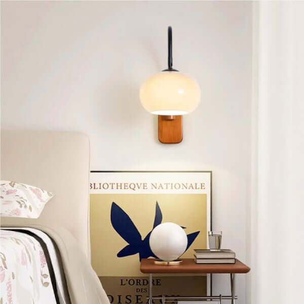 Lampa ścienna Bauhaus Kaki z kloszem ze szkła obrotowa