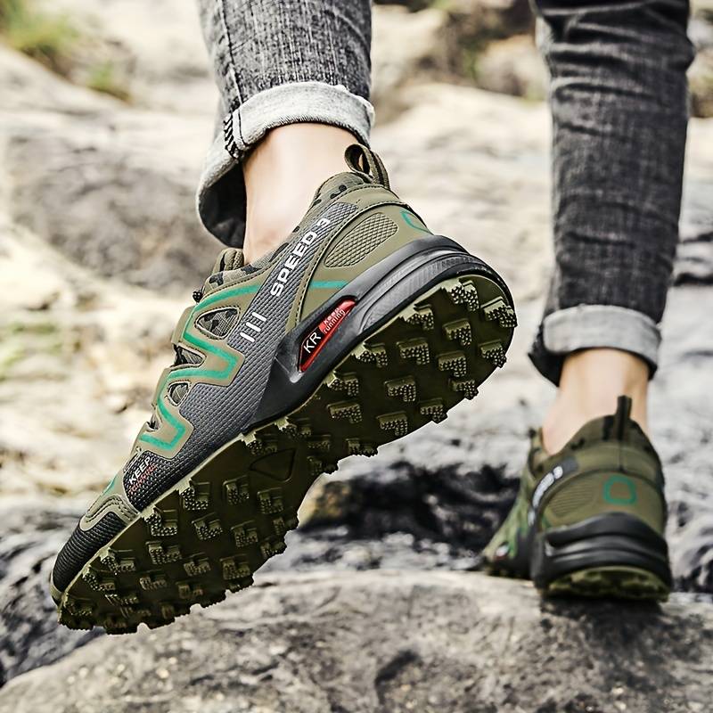 Damskie wodoodporne buty trekkingowe Noah, nowoczesny design, solidna podeszwa zapewniająca przyczepność na różnorodnym terenie.