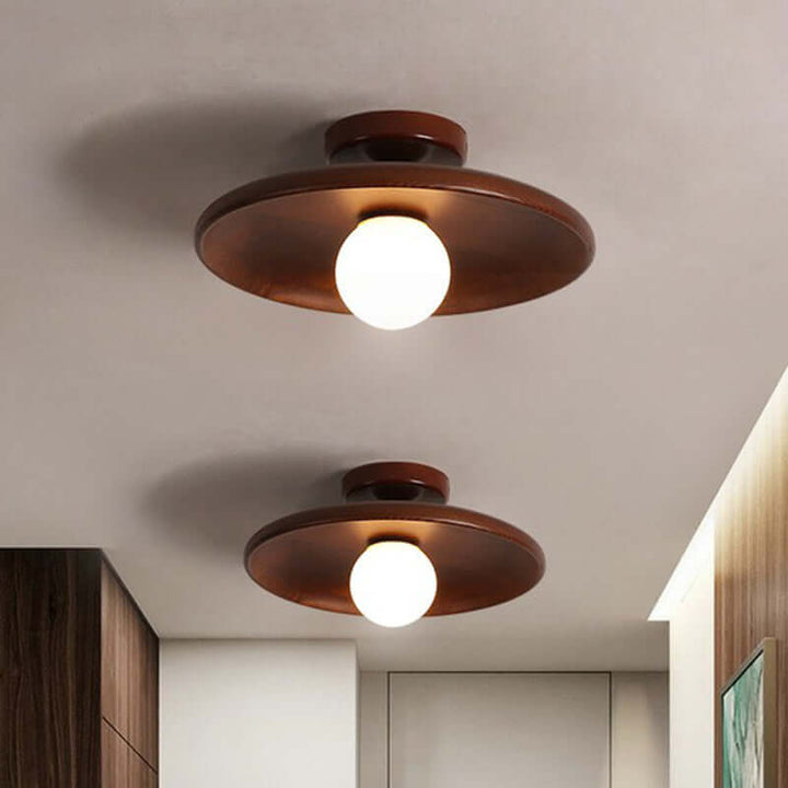 Lampa sufitowa w kształcie płytkiej misy
