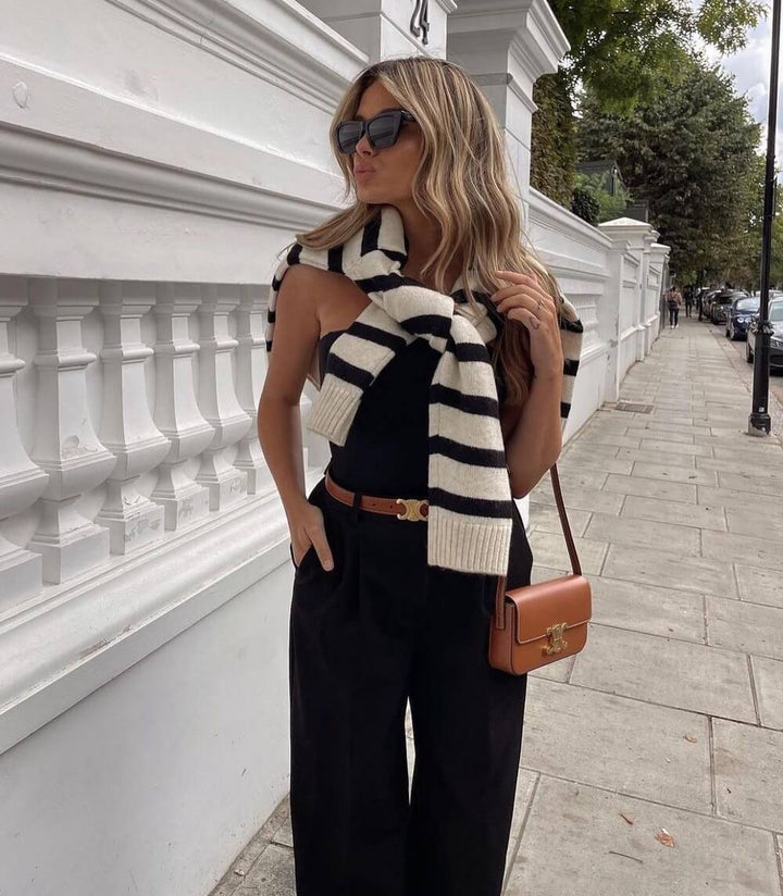 Damski pasek skórzany z elegancką złotą klamrą, szykowny i wszechstronny dodatek podkreślający Twój styl.