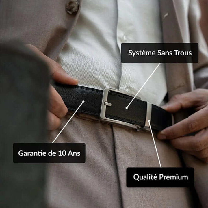 SmartBelt bez dziurek w kolorze czarnym, elegancki, regulowany, modny dodatek dla kobiet, nowoczesny, wszechstronny design.