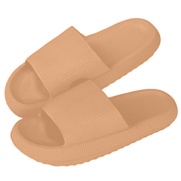 Ergonomiczne szare kapcie z miękką wyściółką i antypoślizgową podeszwą, idealne dla komfortu i bezpieczeństwa w domu.