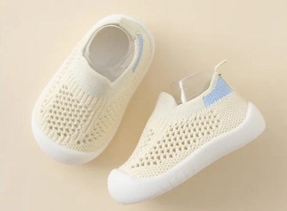 Buciki niemowlęce siateczkowe elastyczne, komfortowe, miękka podeszwa, idealne na pierwsze kroki, dostępne w wielu kolorach