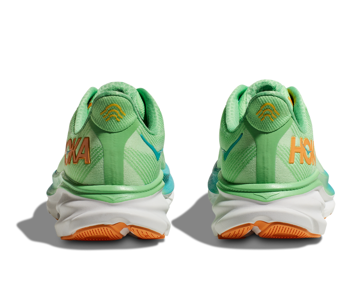 Unisexowe, lekkie buty do biegania Hoka Clifton 9, nowoczesny design, oddychająca cholewka z siateczki dla wydajności i komfortu.