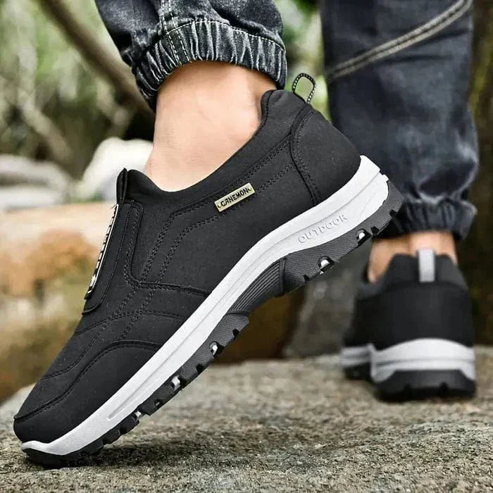 Męskie buty trekkingowe - antypoślizgowe, lekkie, komfortowe, z wytrzymałą podeszwą, idealne na wędrówki i outdoor.
