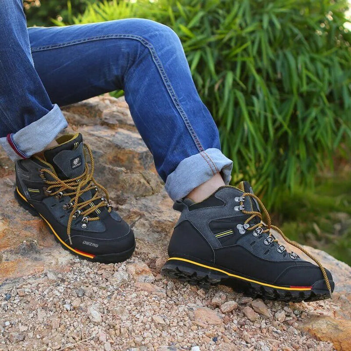 Męskie wodoodporne buty trekkingowe, antypoślizgowa podeszwa, oddychający materiał, dostępne w kolorach: niebieski, pomarańczowy, czerwony.