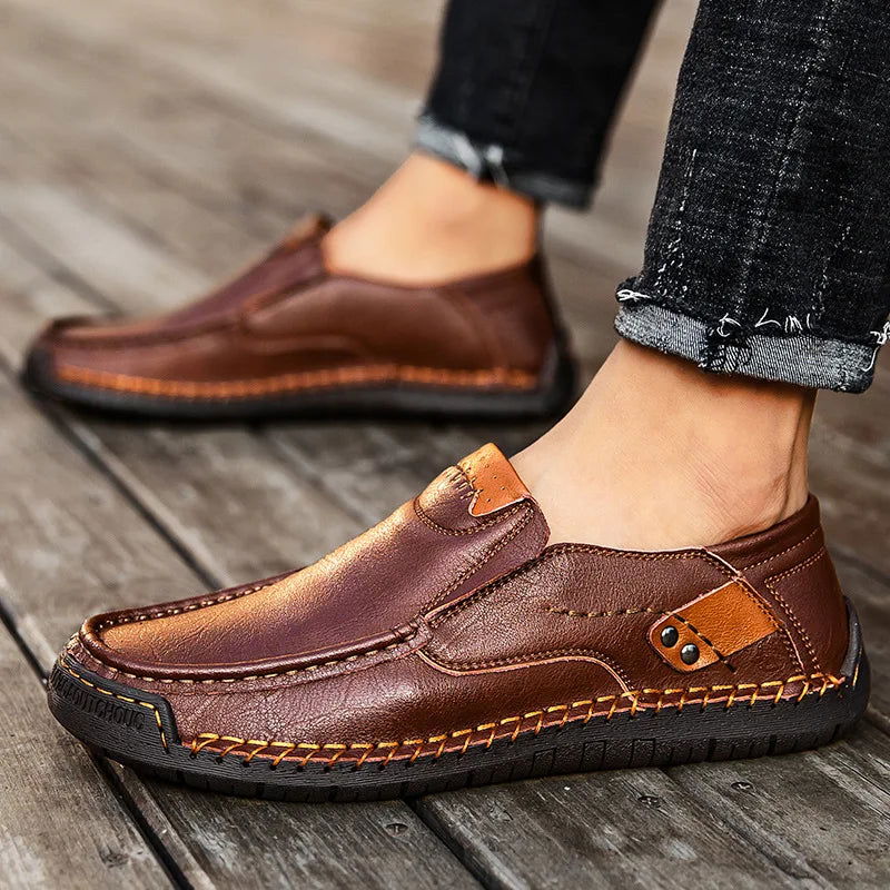 Męskie skórzane mokasyny, eleganckie i wygodne, antypoślizgowa podeszwa, rzemieślnicze wykończenie, kolor camel