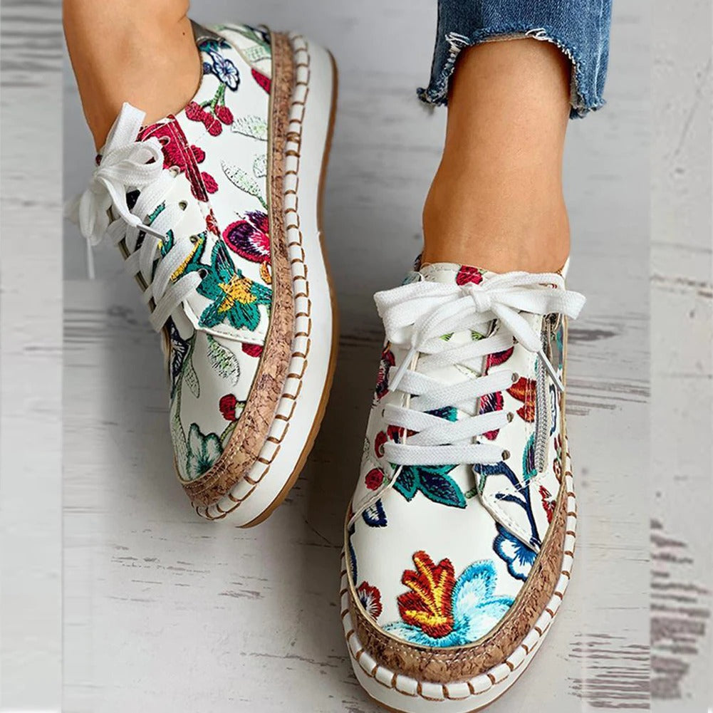 Eleganckie, lekkie i wygodne buty damskie z kwiatowym wzorem, idealne do codziennego użytku.