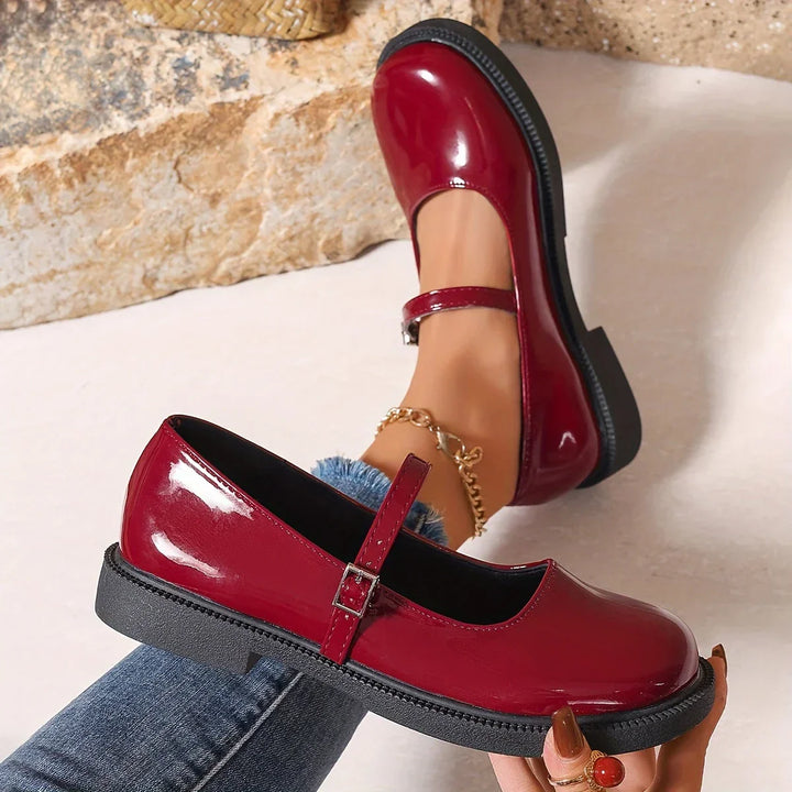 "Chaussures Mary Jane en cuir pour femmes, bout rond, sans lacet, élégantes et confortables, vue de profil"