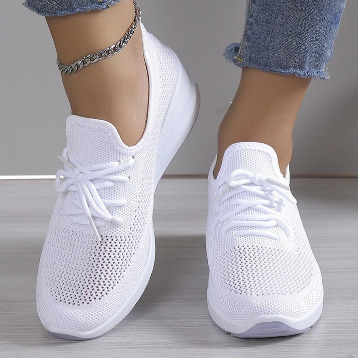 Ortopedyczne buty damskie Isabelle, beżowe, z dzianiny elastycznej, antypoślizgowa podeszwa, komfort i optymalne wsparcie.