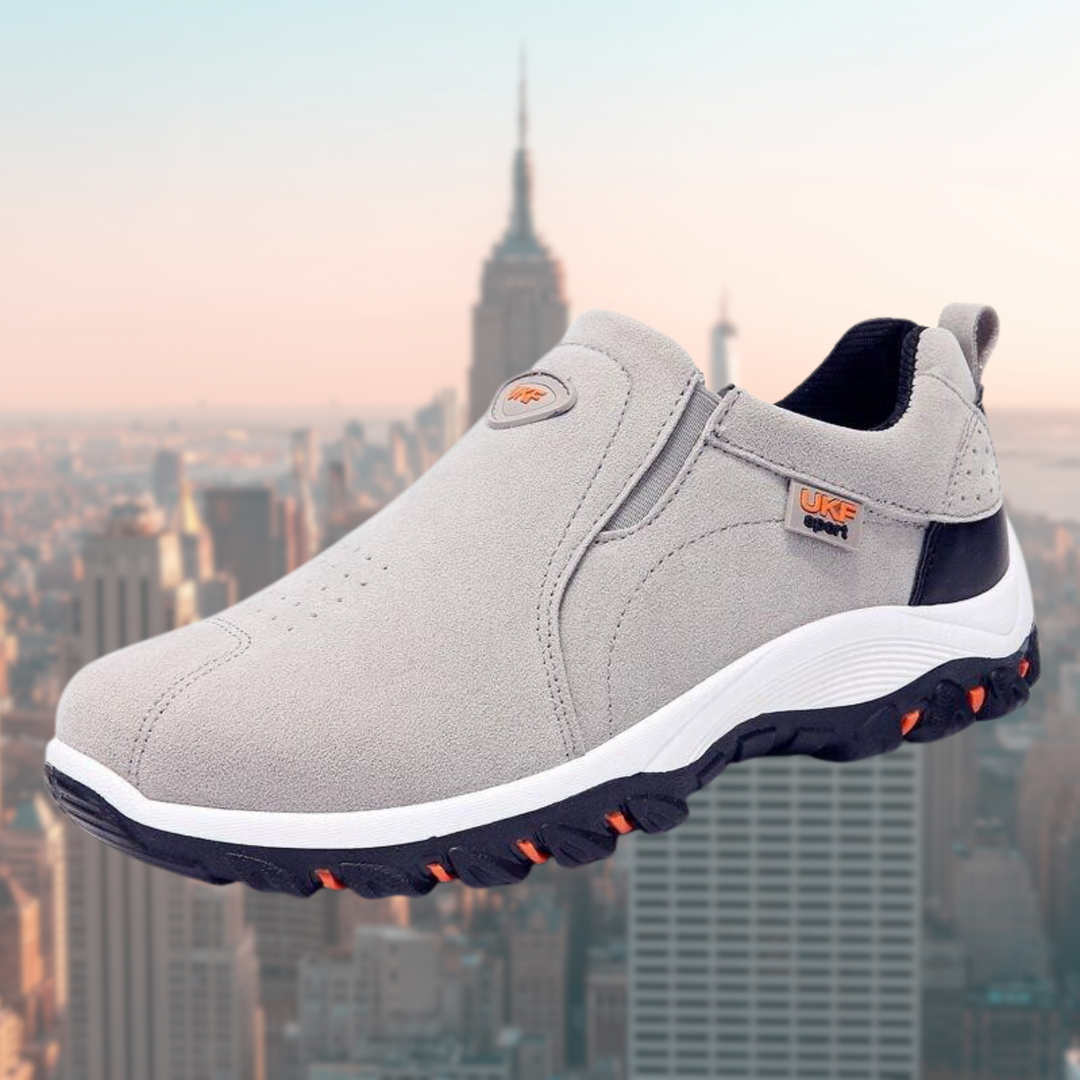 Męskie buty ortopedyczne w kolorze czarnym, z łatwym zakładaniem, bez sznurowadeł.