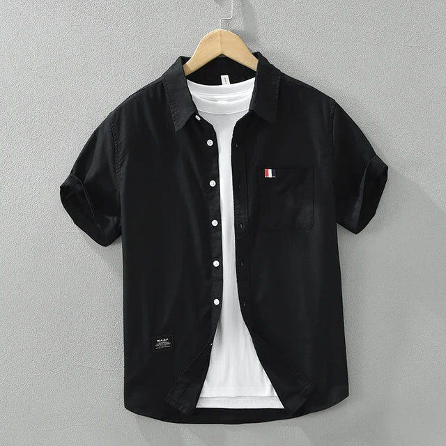 Męska koszula casualowa z krótkim rękawem, bawełniana, elegancka, czarna, na co dzień.