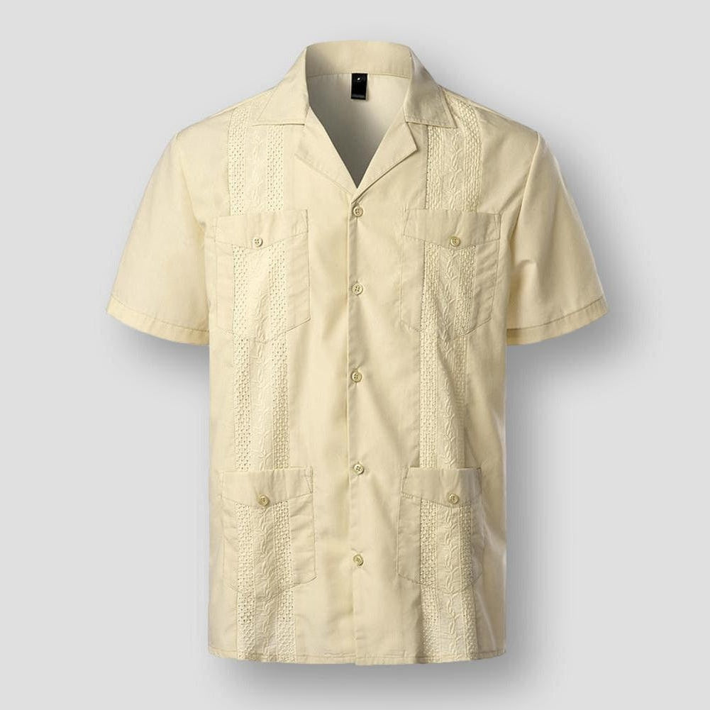 Męska koszula z haftem karaibskim, włoski kołnierzyk, miękki materiał premium, elegancka, cztery praktyczne kieszenie, komfort, wyspiarski styl.