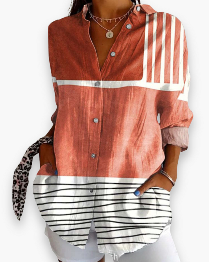 Elegancka koszula damska z modnym nadrukiem, szykowny i wygodny styl, wszechstronny do stylizacji casualowych i eleganckich.