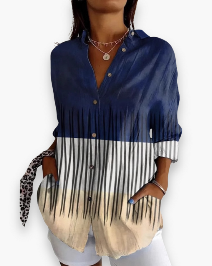 Elegancka koszula damska z modnym nadrukiem, szykowny i wygodny styl, wszechstronny do stylizacji casualowych i eleganckich.