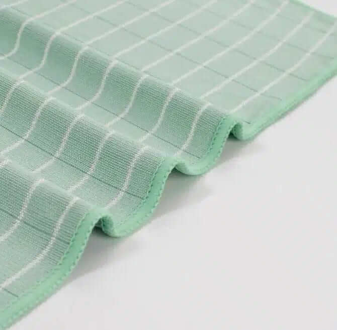 Bambusowa ściereczka ultra chłonna do ekologicznego sprzątania, idealna do luster, szkła, drewna i stali nierdzewnej.