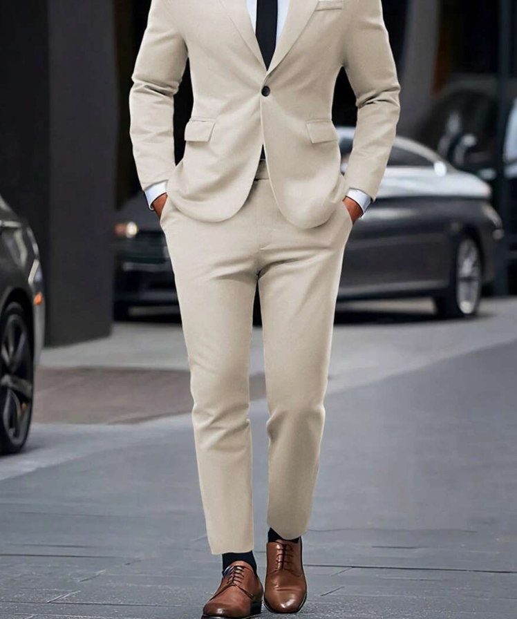 Męski garnitur Bastien: antracytowa marynarka i dopasowane spodnie, nowoczesny krój, na formalne i codzienne okazje