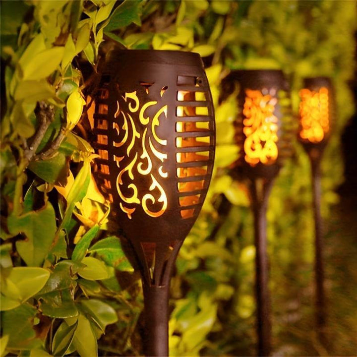 Zewnętrzna lampa solarna pochodnia oświetlająca ogród